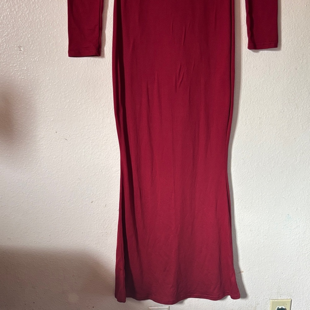 Woman’s Red Scoop Neck, Long Sleeve Maxi Dress, Size XS - Picture 2 of 7